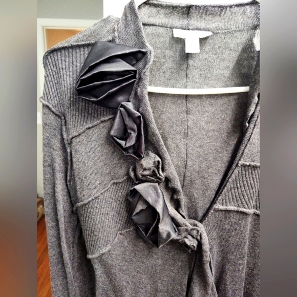 Sale! Boston Proper Rose Detail Cardigan - Picture 2 of 4